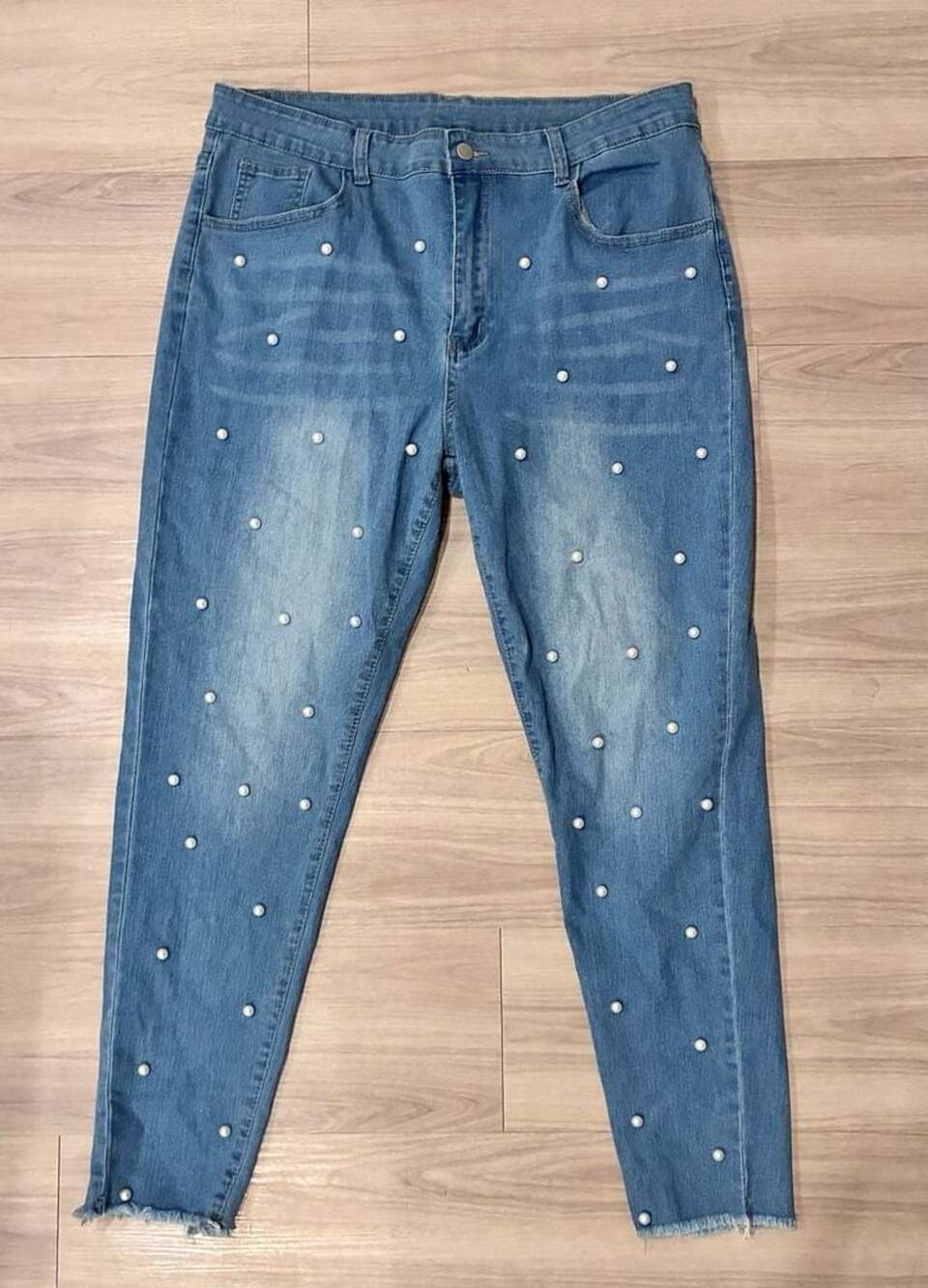 Women’s Skinny Jeans Blue Pearl Beaded Denim